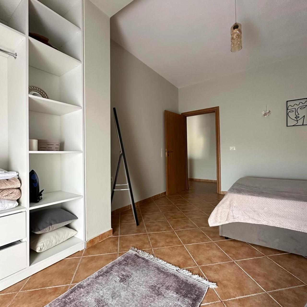 Dn Apartments Vlorë Екстериор снимка