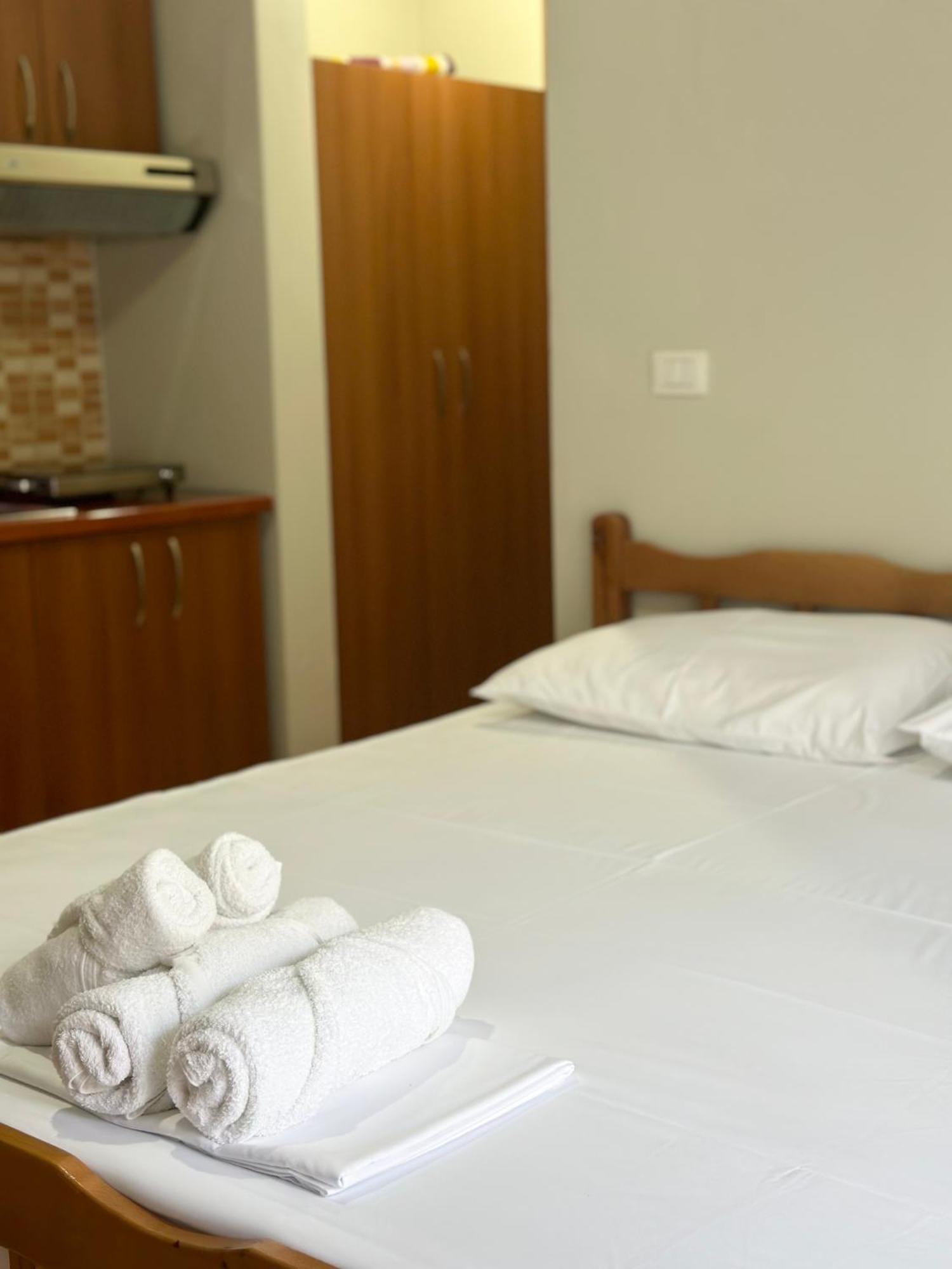 Dn Apartments Vlorë Екстериор снимка