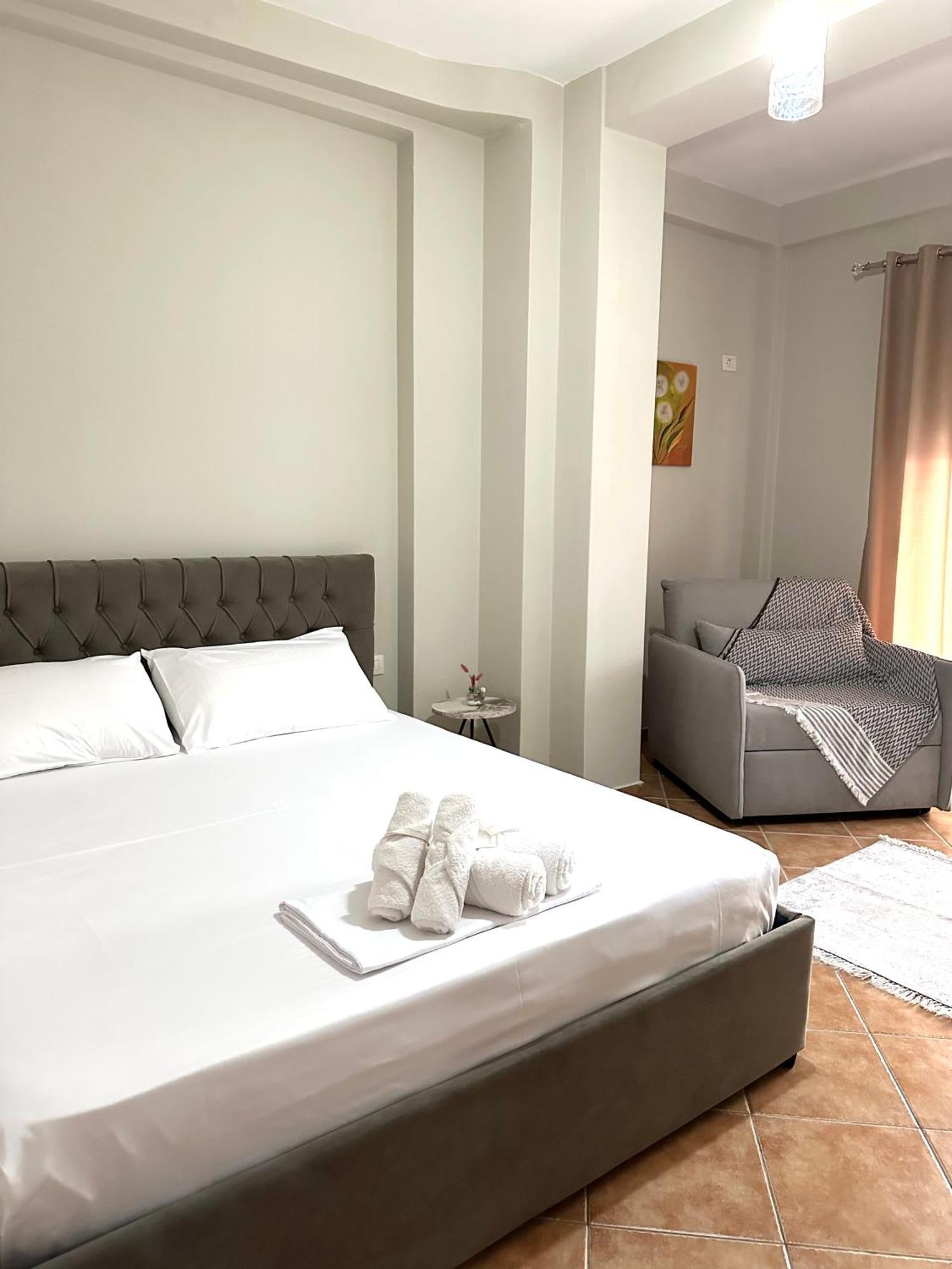Dn Apartments Vlorë Екстериор снимка